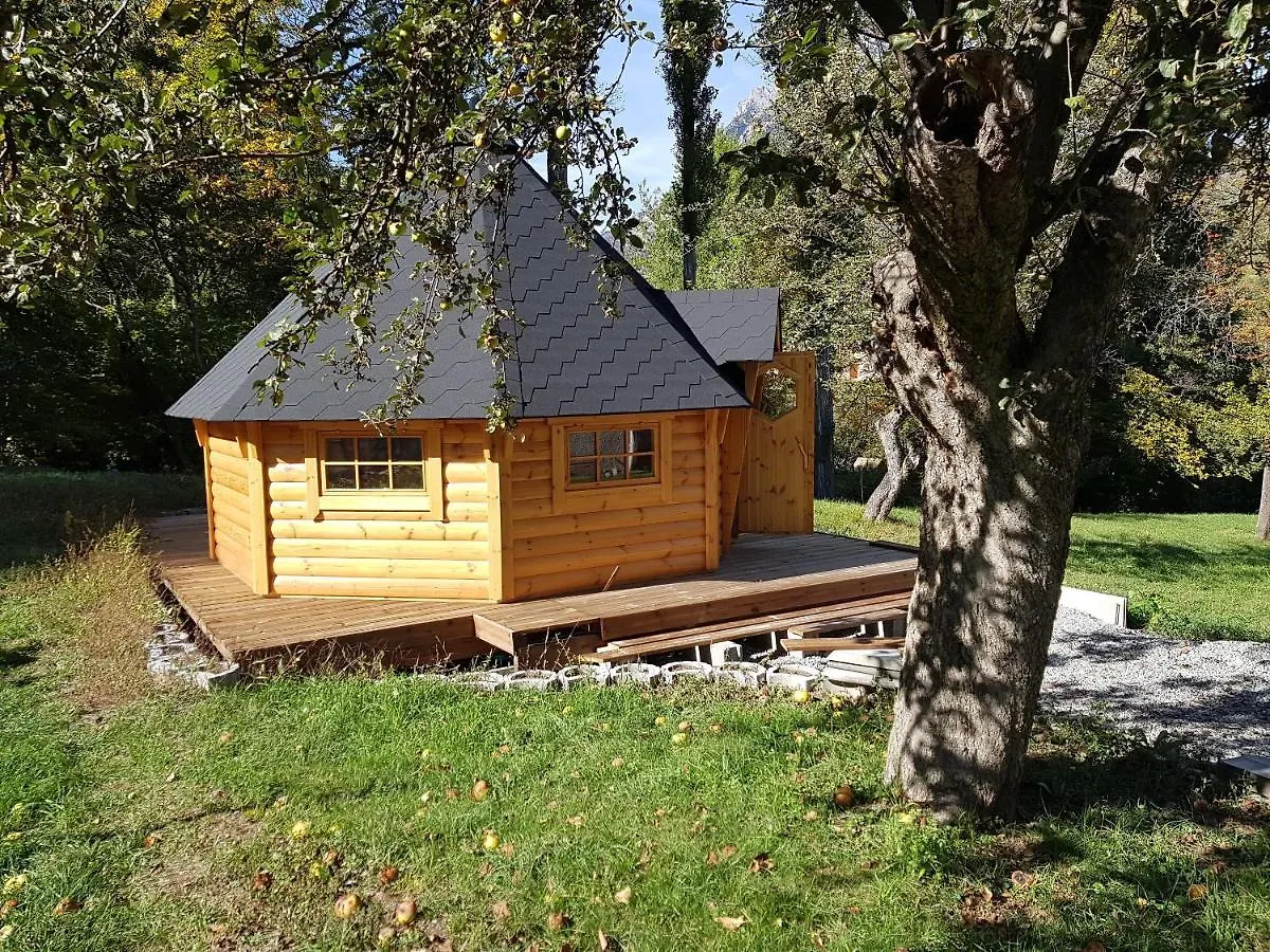 Kota Shantyhome Saint-Martin-d'Arc 0*,  France