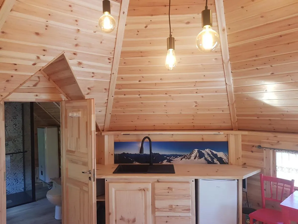 Kota Shantyhome Saint-Martin-d'Arc Chalet